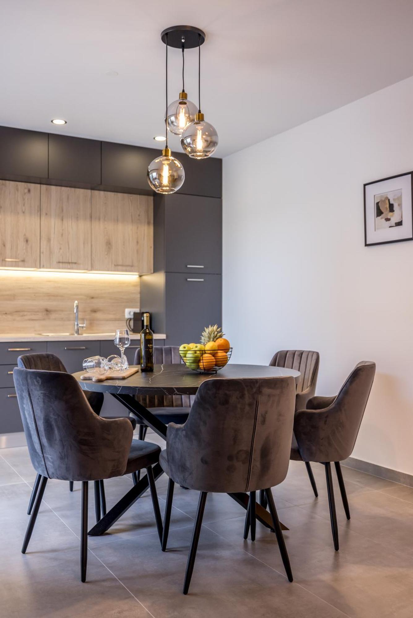 Adriatic Nest, Cozy And Modern Two Bedroom Apartment Kaštela Esterno foto